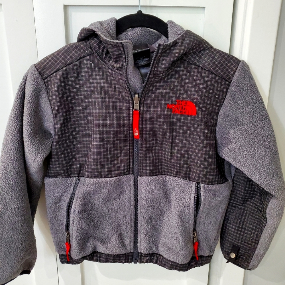 Boys XS North Face jacket grey